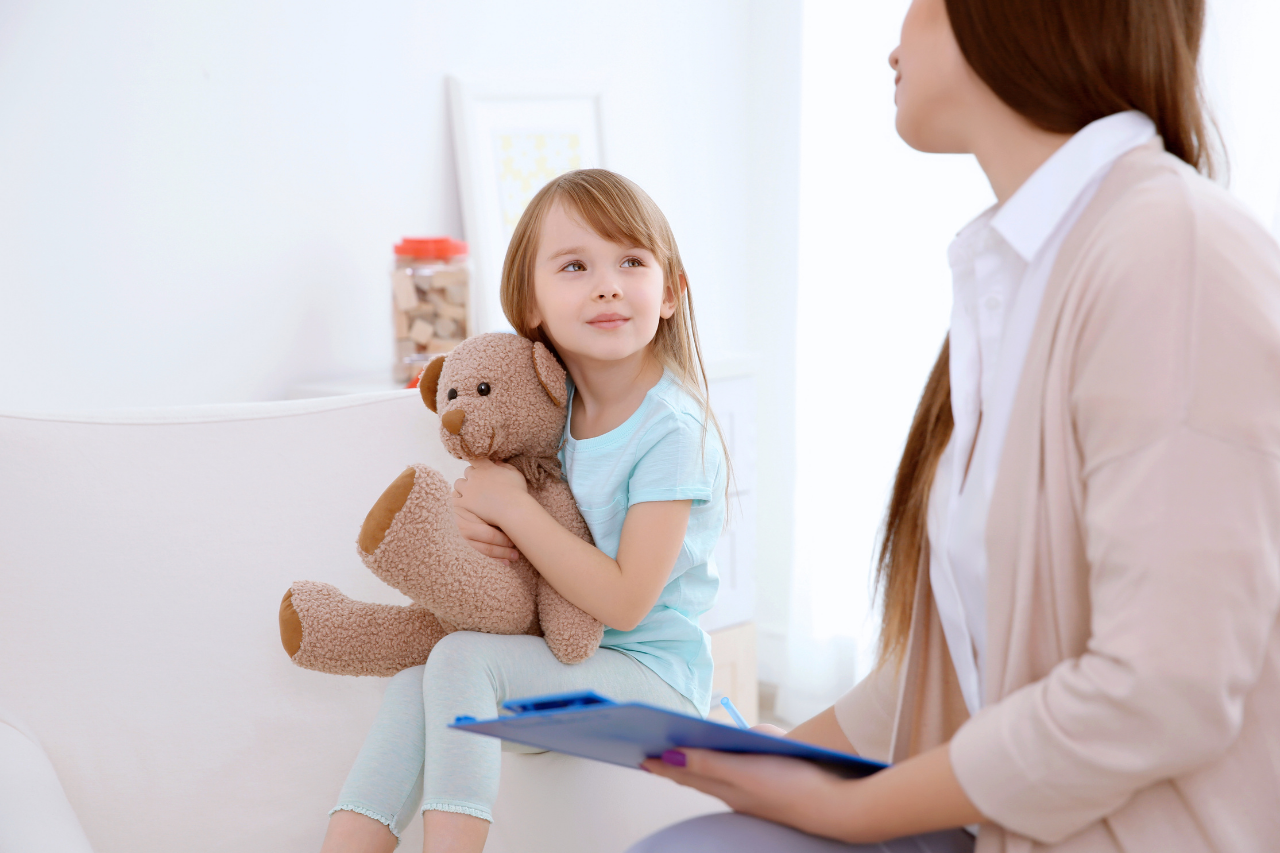 Como escolher um bom psicólogo para seu filho: o que perguntar